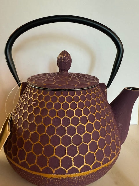 Purple Honeycomb Design 32oz Cast Iron Tea Pot