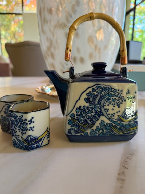 Great Wave Tea Set - 20oz Tea Pot with 4 Hexagon Cups
